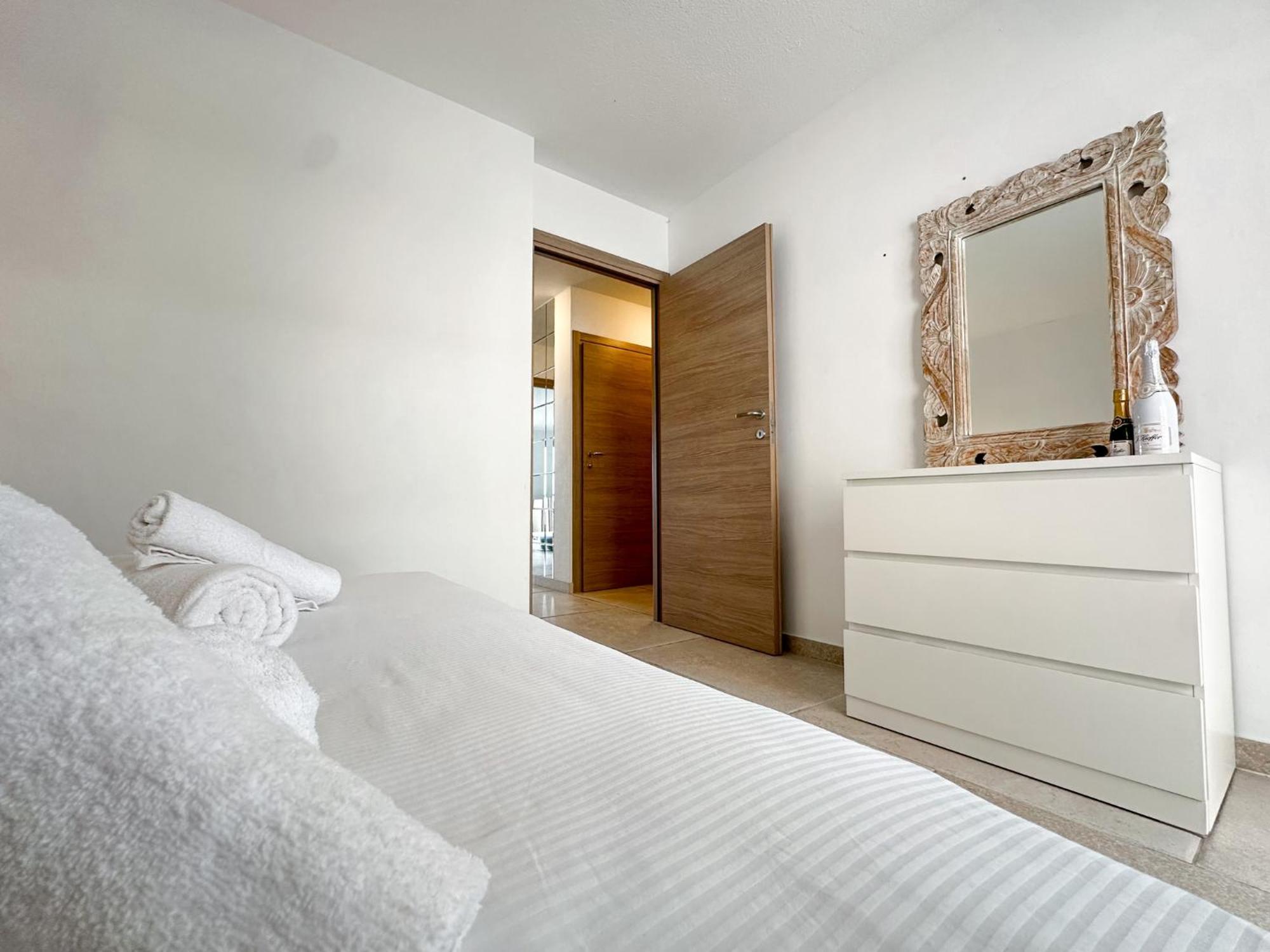 Luxurious 3 Rooms, Pool, Bnbrickeys Beausoleil Exterior photo