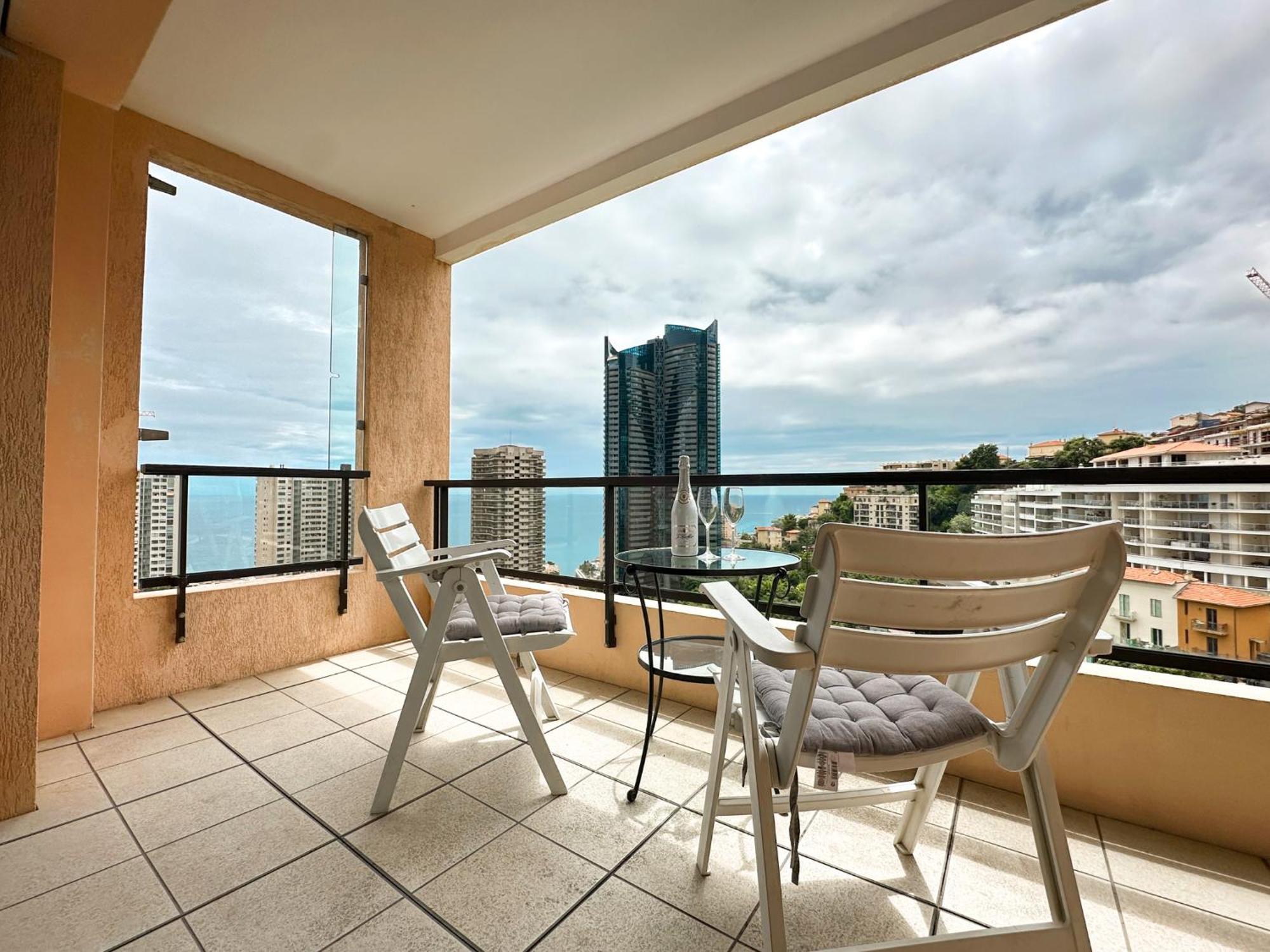 Luxurious 3 Rooms, Pool, Bnbrickeys Beausoleil Exterior photo