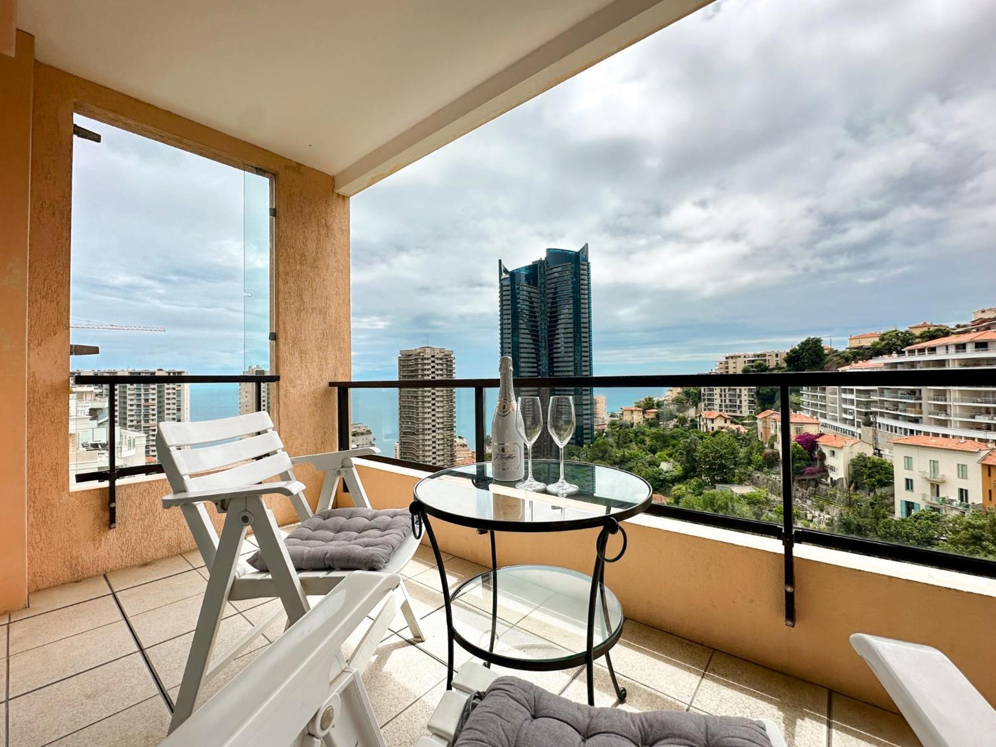 Luxurious 3 Rooms, Pool, Bnbrickeys Beausoleil Exterior photo